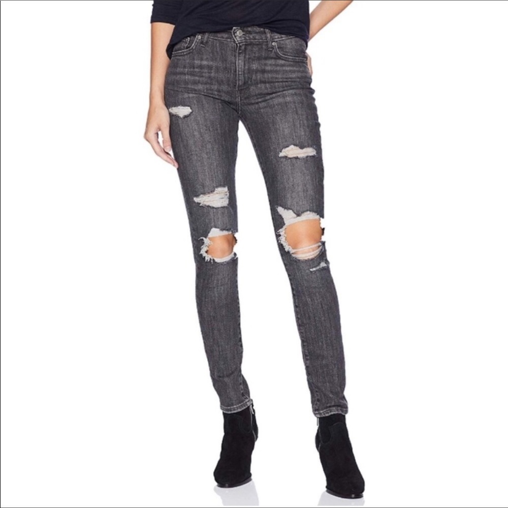 Levi’s 721 High Rise Skinny Jeans distressed black